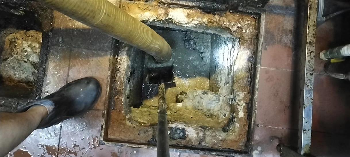 北屯污水池清理一般都有毒气，怎么预防中毒呢？